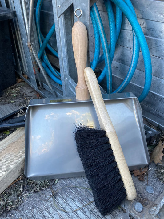 Premium Dustpan and brush set.